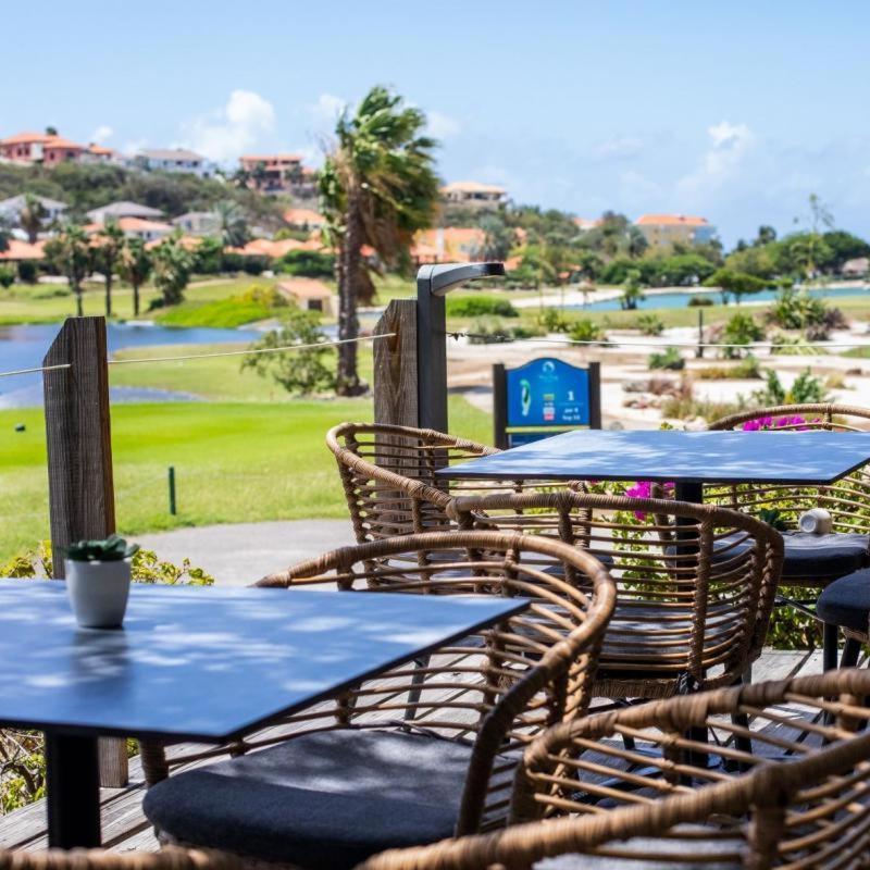 Villa At The Beach, Blue Bay Golf & Beach Resort Экстерьер фото