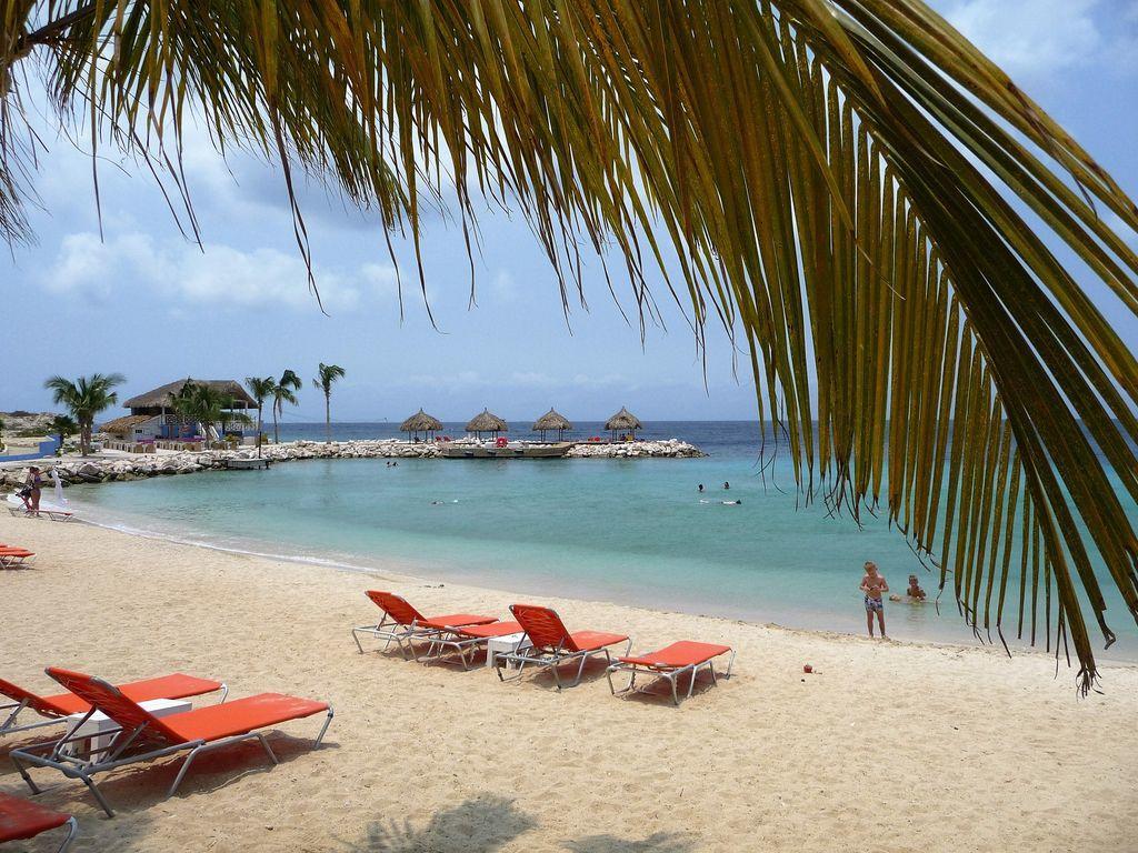 Villa At The Beach, Blue Bay Golf & Beach Resort Экстерьер фото