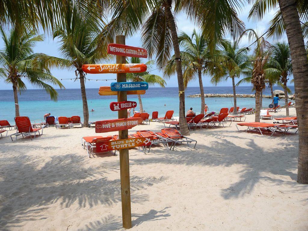 Villa At The Beach, Blue Bay Golf & Beach Resort Экстерьер фото